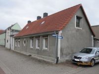 Foto von Sanierungsbedürftiges Einfamilienhaus zu verkaufen! Foto von Sanierungsbedürftiges Einfamilienhaus zu verkaufen!